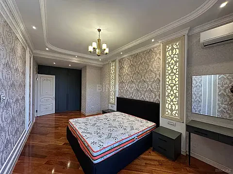 Kirayə verilir 3 otaqlı mənzil 115 m²