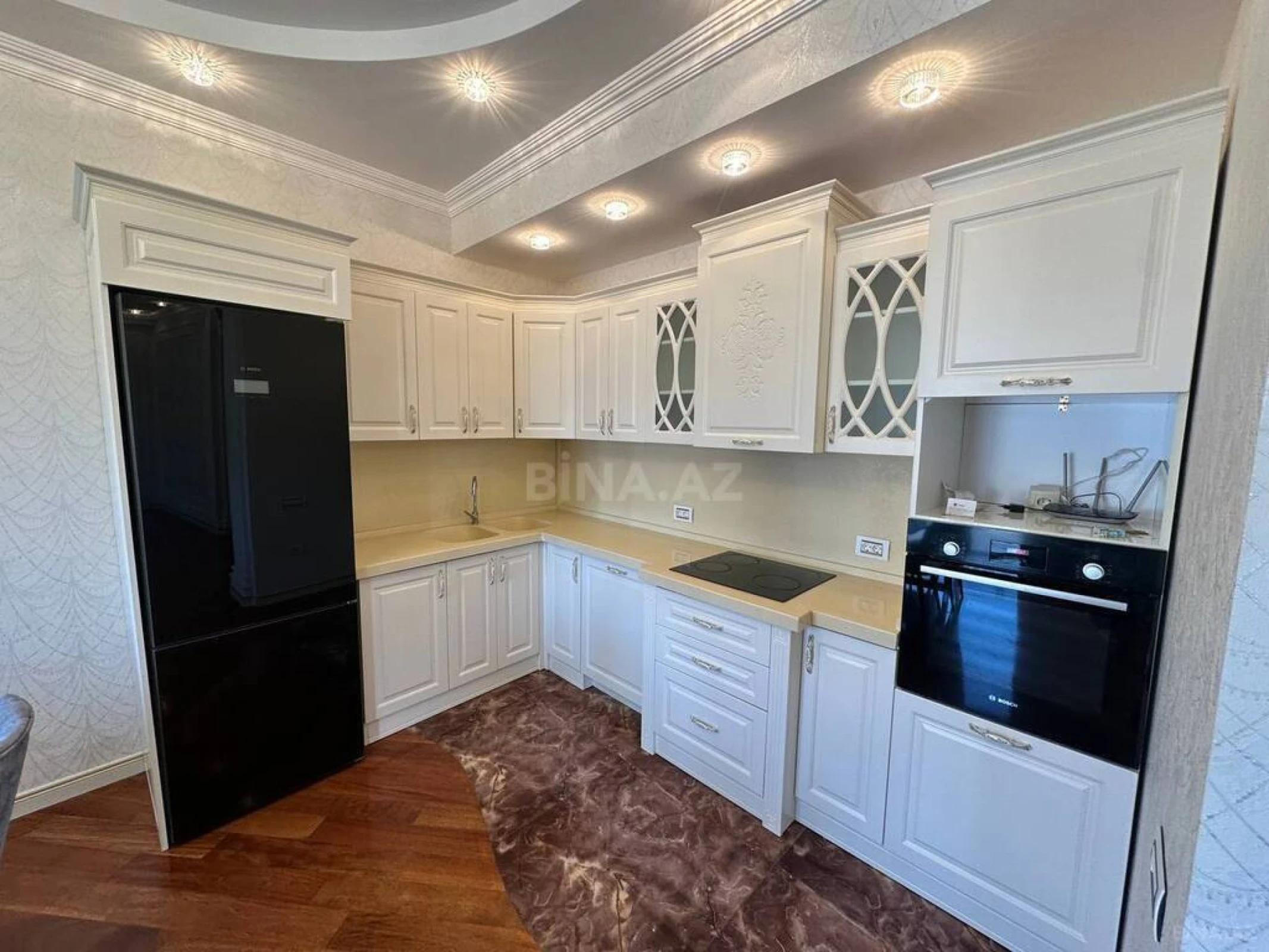 Kirayə verilir 3 otaqlı mənzil 115 m²