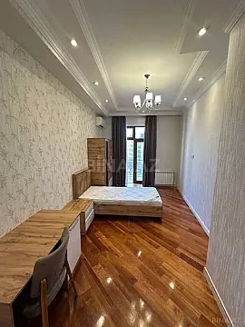 Kirayə verilir 3 otaqlı mənzil 115 m²