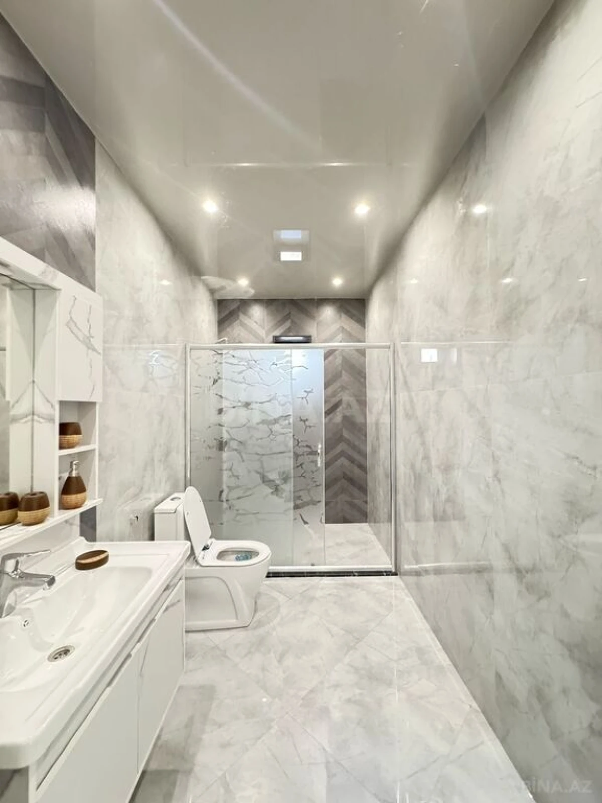 Satılır 6 otaqlı həyət evi 500 m²