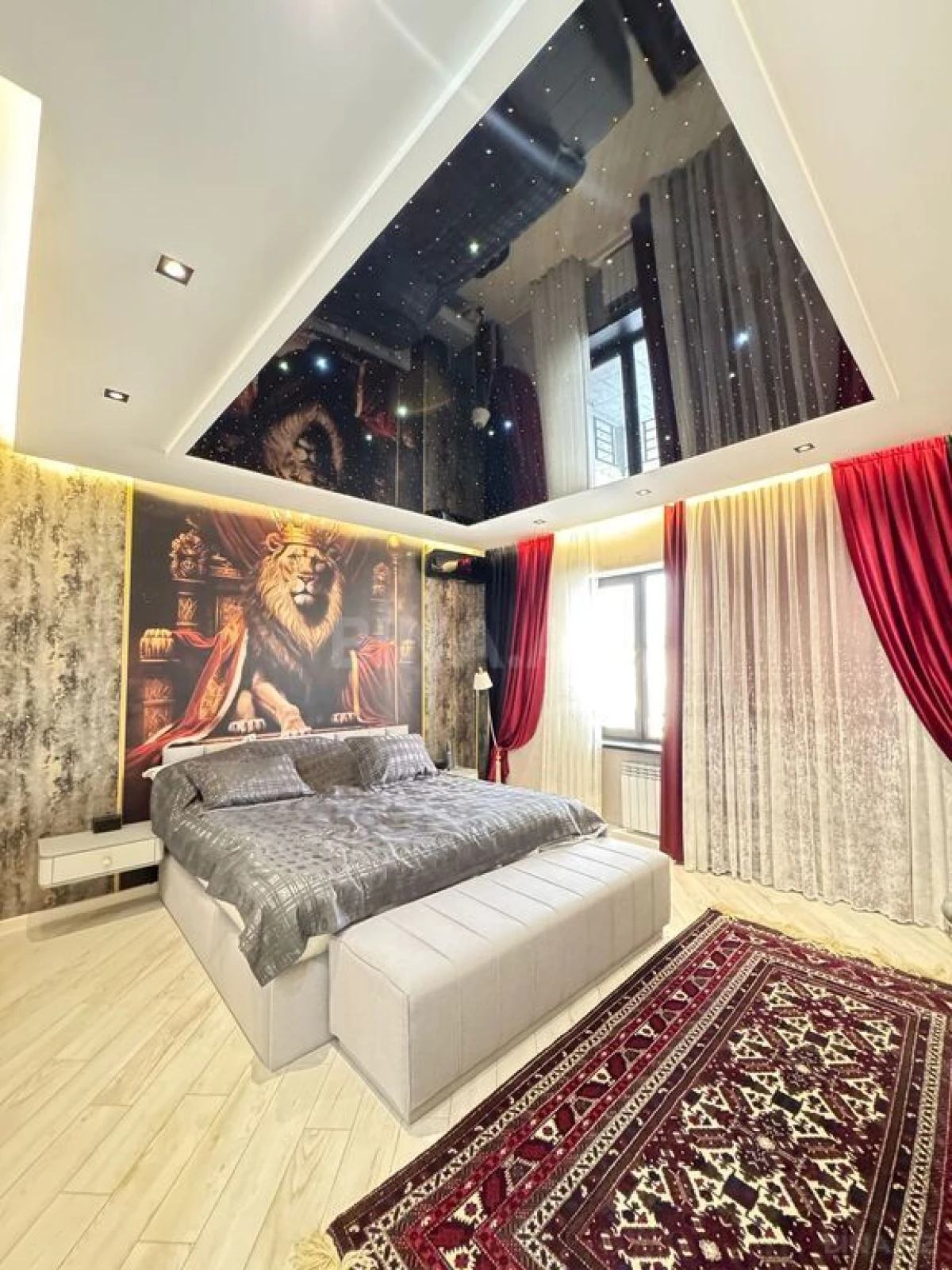 Satılır 6 otaqlı həyət evi 500 m²