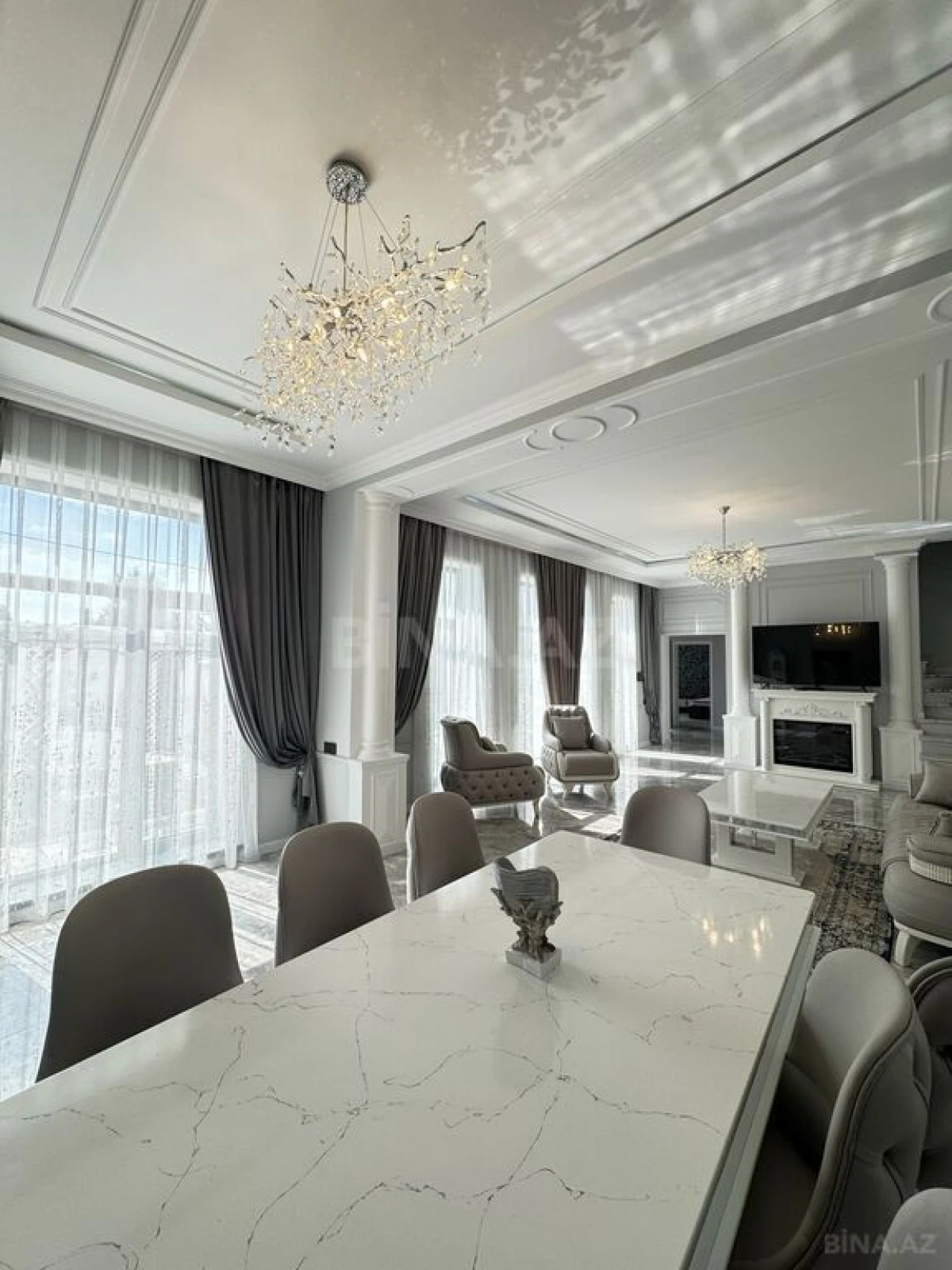 Satılır 5 otaqlı həyət evi 260 m²