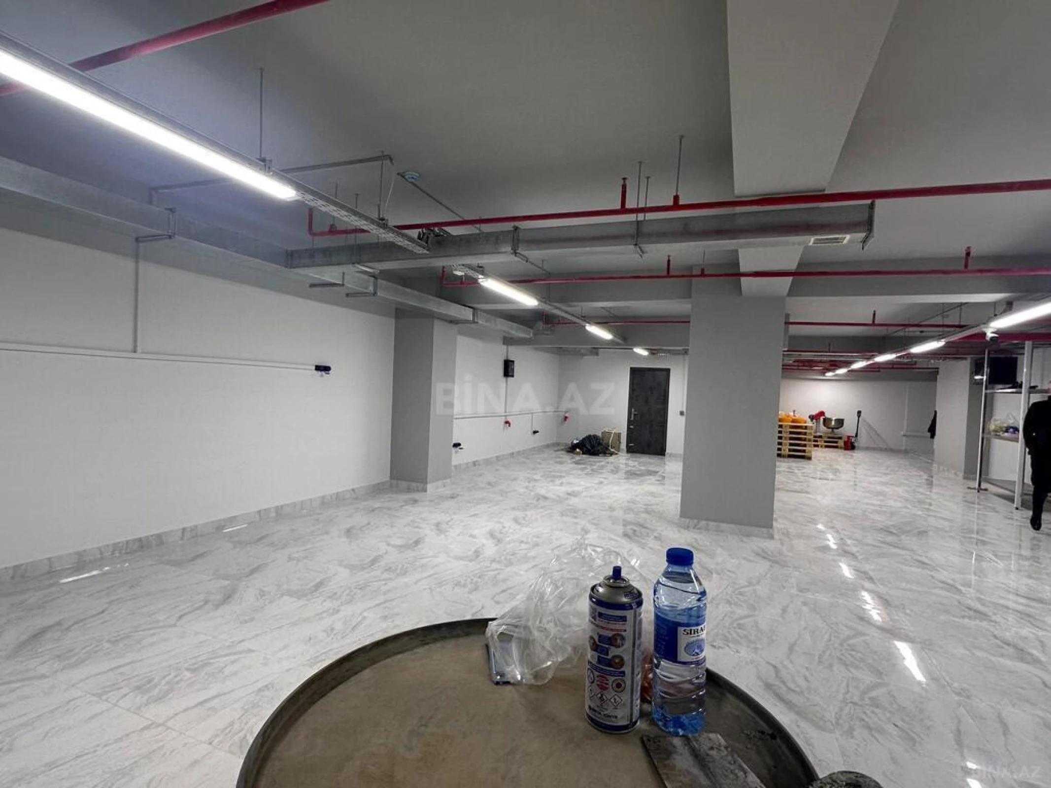 Satılır obyekt 315 m²