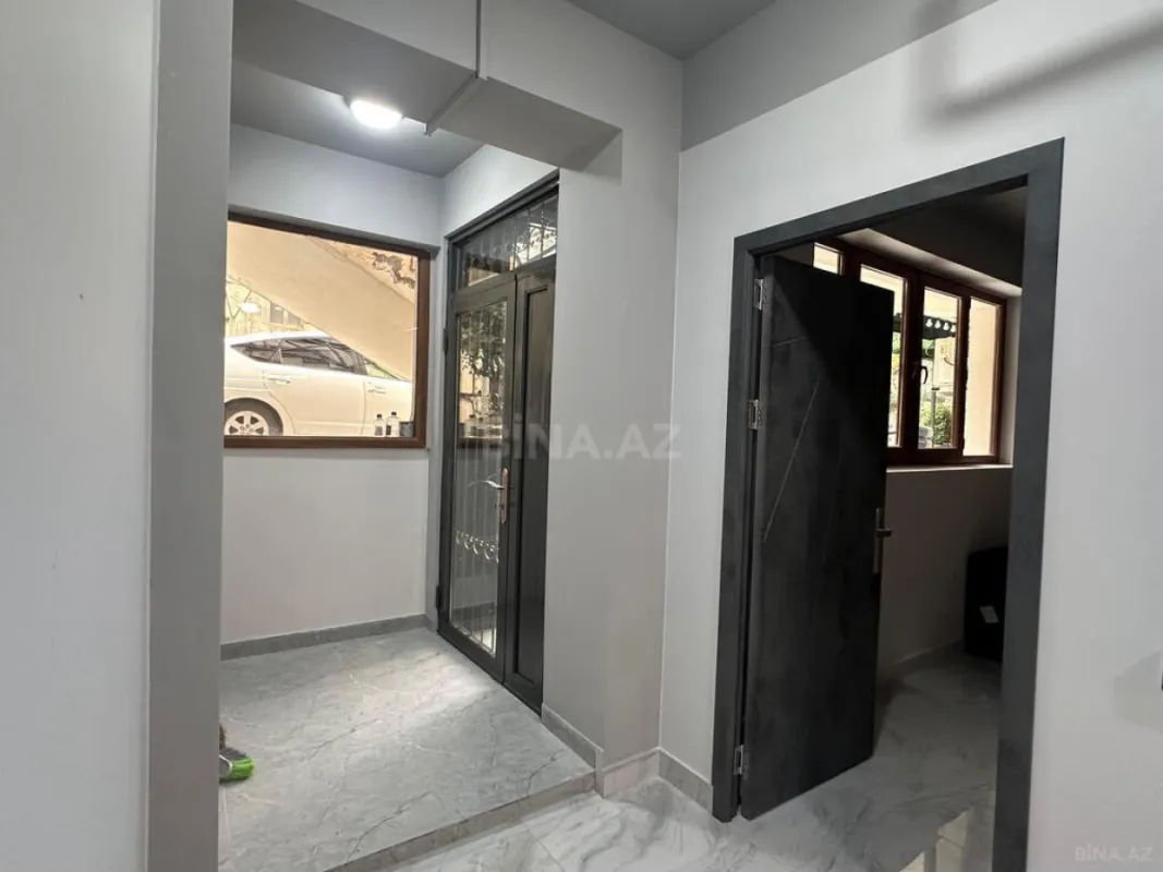 Satılır obyekt 315 m²