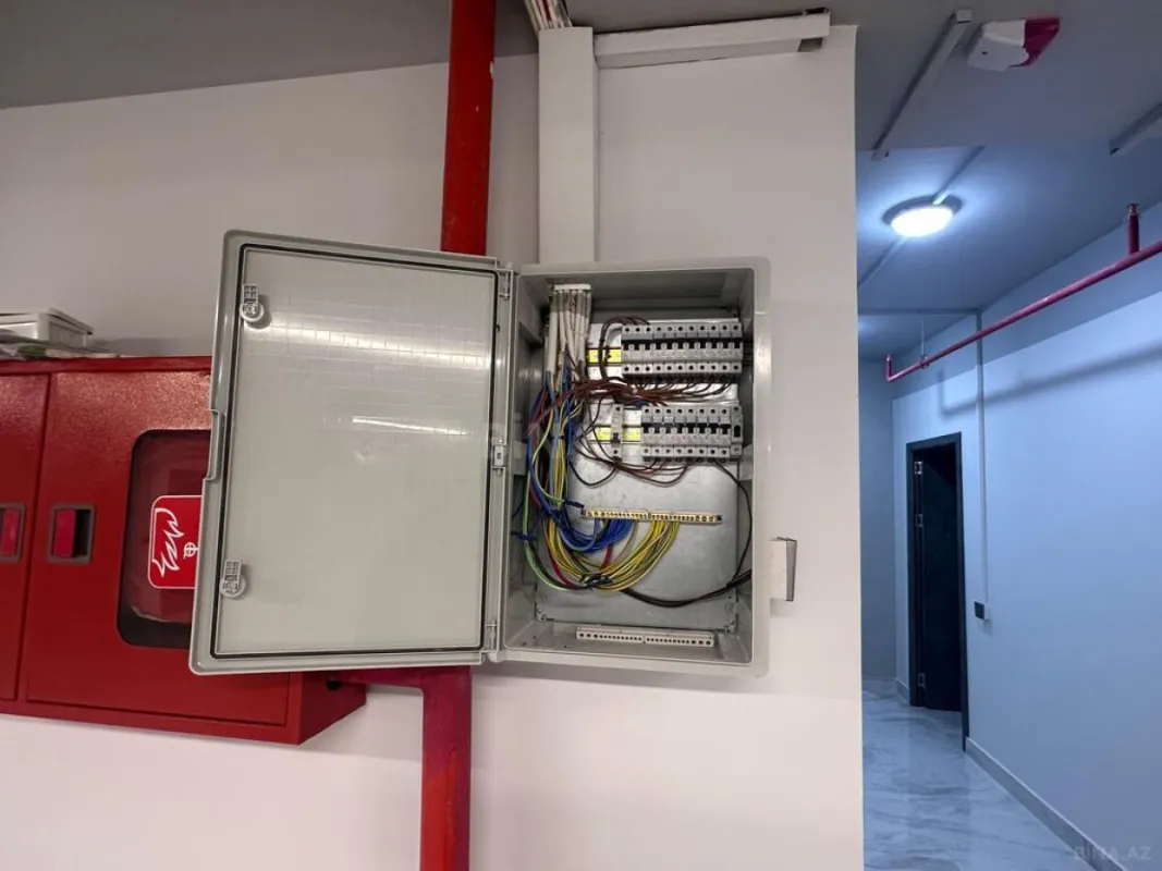 Satılır obyekt 315 m²