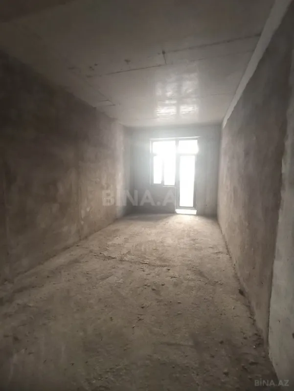 Satılır 4 otaqlı mənzil 158 m²
