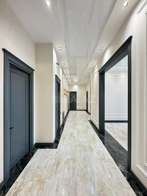 Satılır 6 otaqlı həyət evi 400 m²