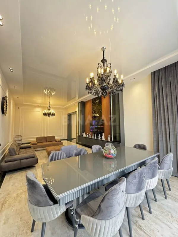 Satılır 6 otaqlı həyət evi 400 m²
