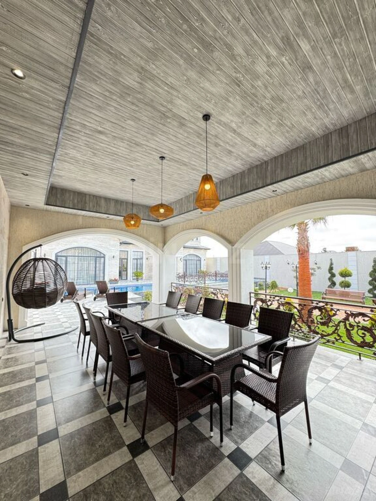 Satılır 6 otaqlı həyət evi 400 m²