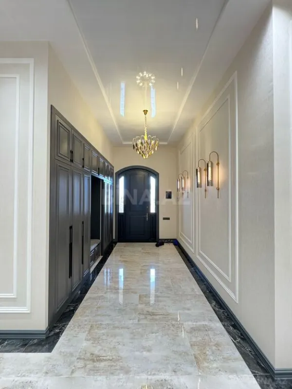 Satılır 6 otaqlı həyət evi 400 m²