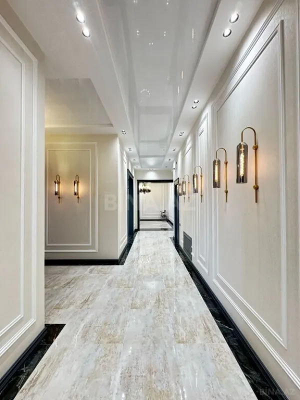 Satılır 6 otaqlı həyət evi 400 m²