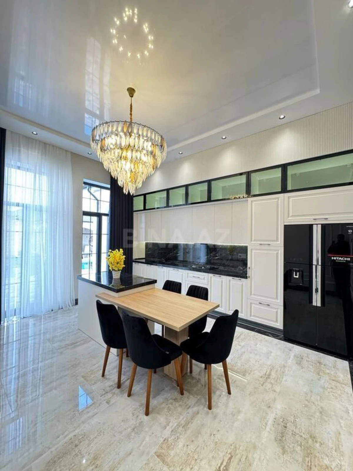 Satılır 6 otaqlı həyət evi 400 m²