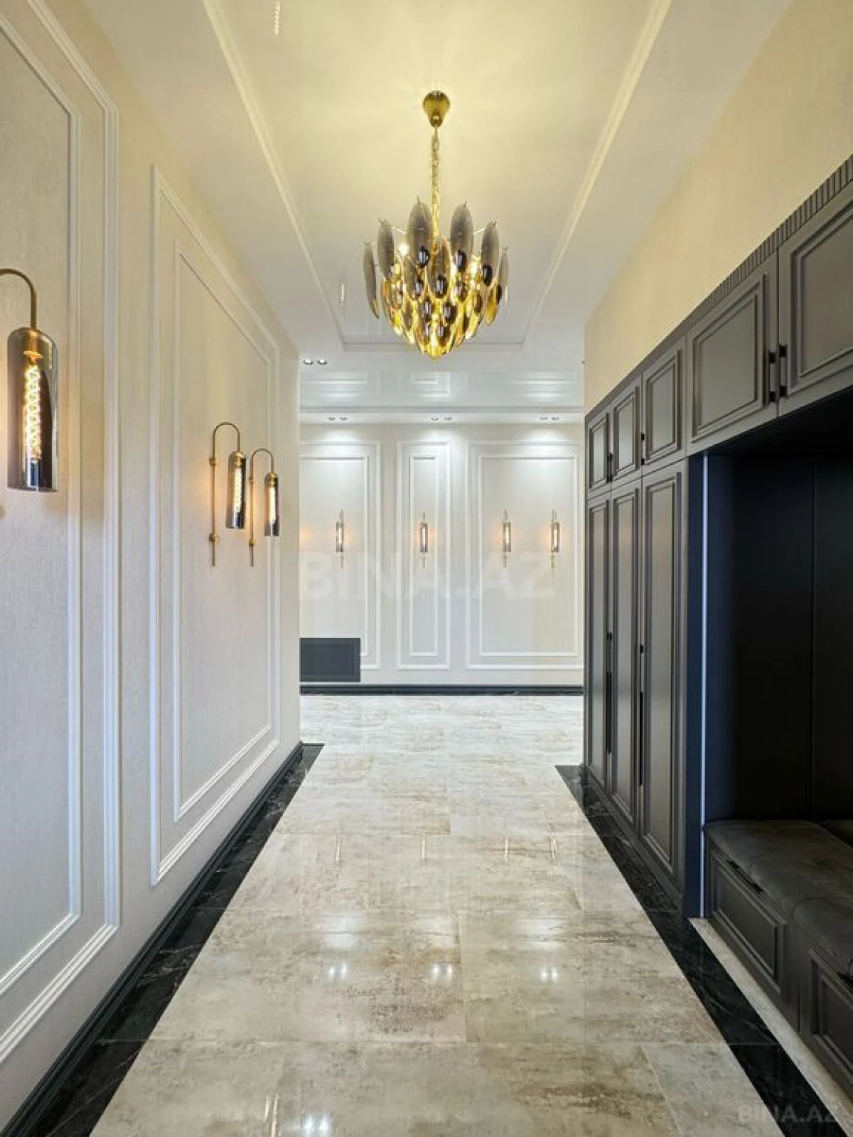 Satılır 6 otaqlı həyət evi 400 m²