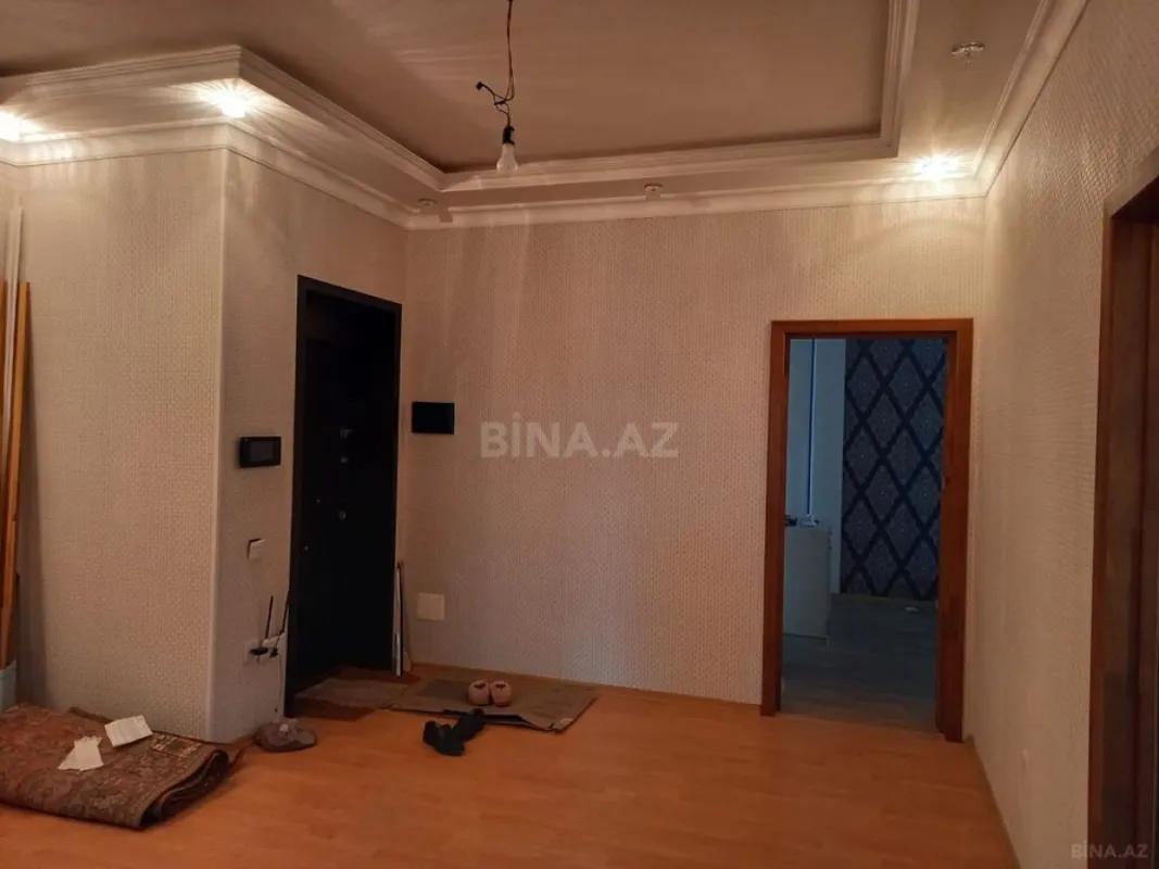 Satılır 3 otaqlı mənzil 144 m²