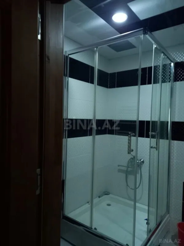 Satılır 3 otaqlı mənzil 144 m²