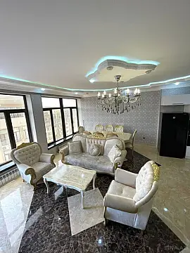 Kirayə verilir 2 otaqlı mənzil 100 m²