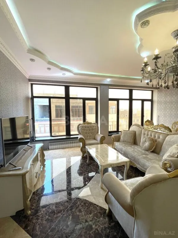 Kirayə verilir 2 otaqlı mənzil 100 m²