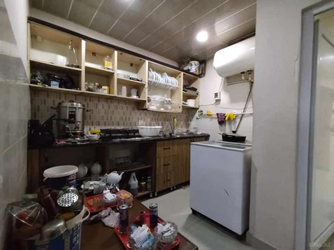 Satılır obyekt 260 m²