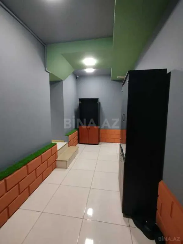 Satılır obyekt 260 m²