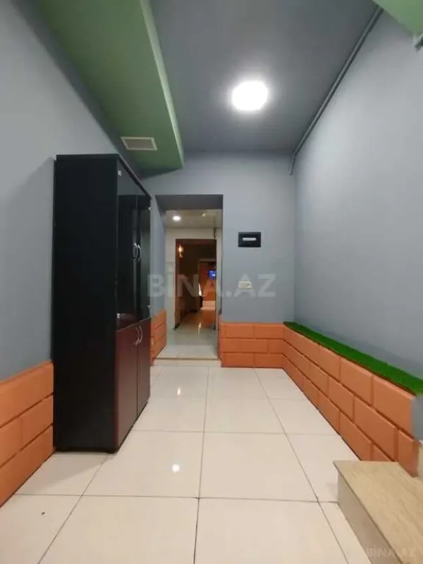 Satılır obyekt 260 m²