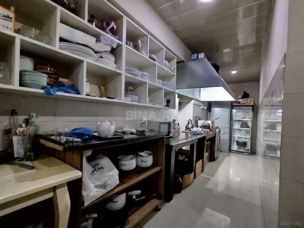 Satılır obyekt 260 m²