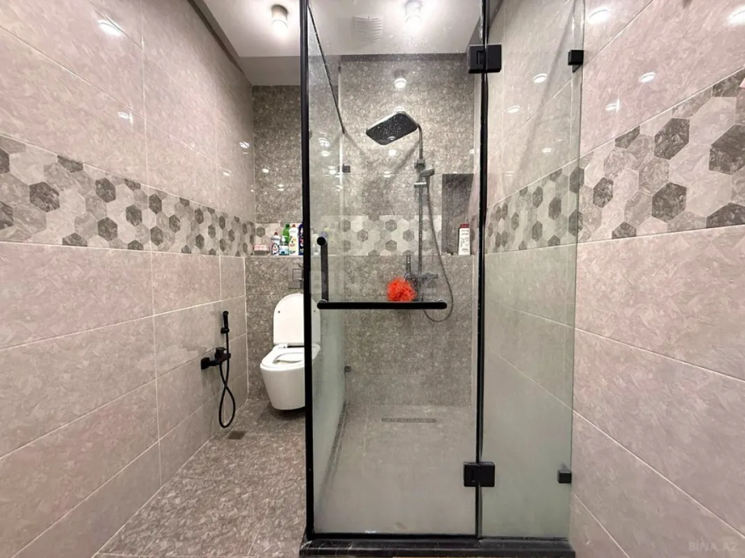 Satılır 2 otaqlı mənzil 76.6 m²