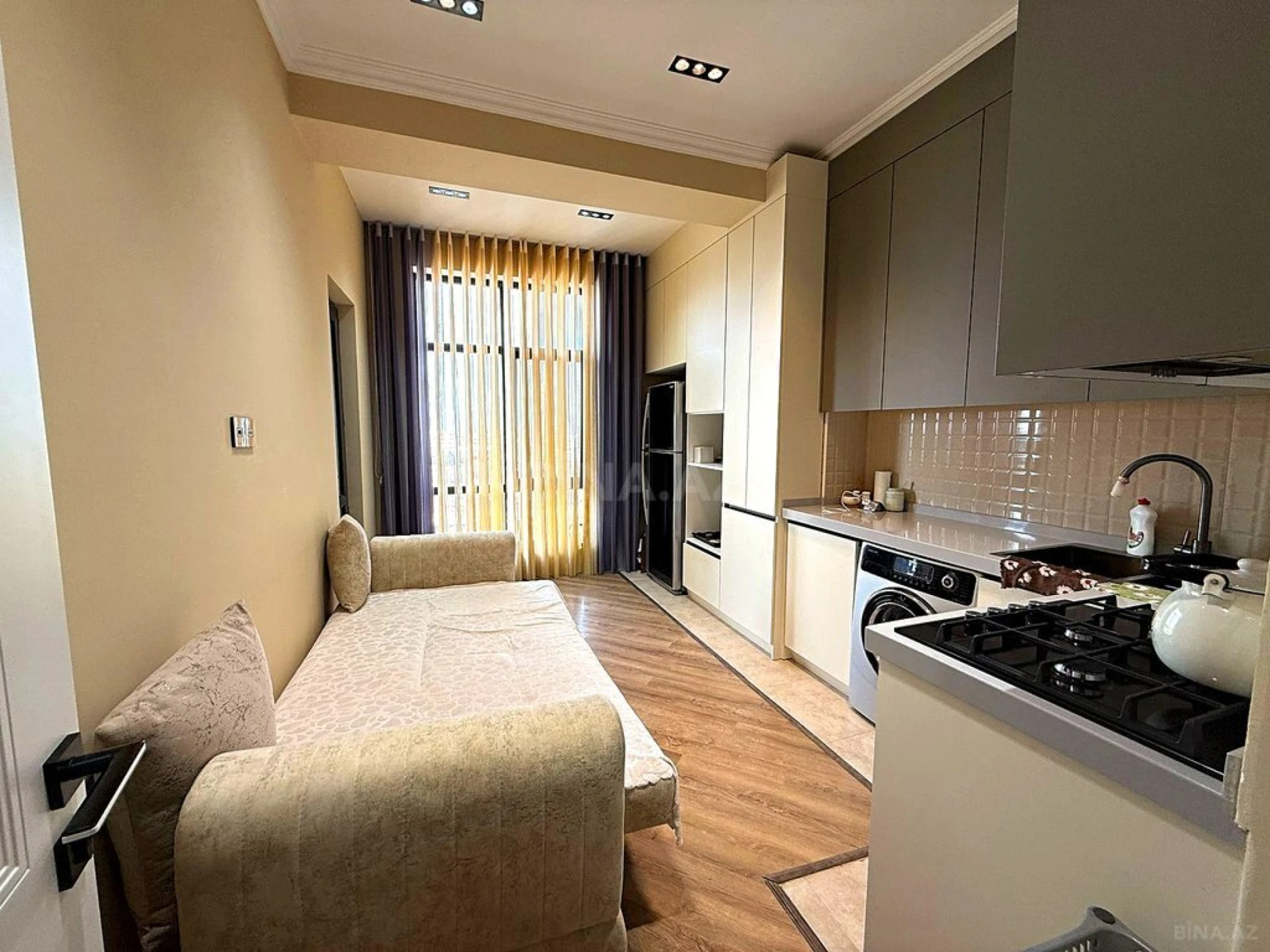 Satılır 2 otaqlı mənzil 76.6 m²