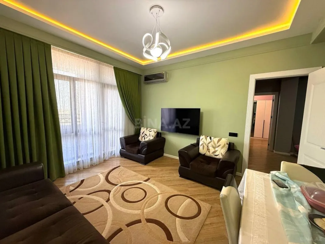 Satılır 2 otaqlı mənzil 76.6 m²