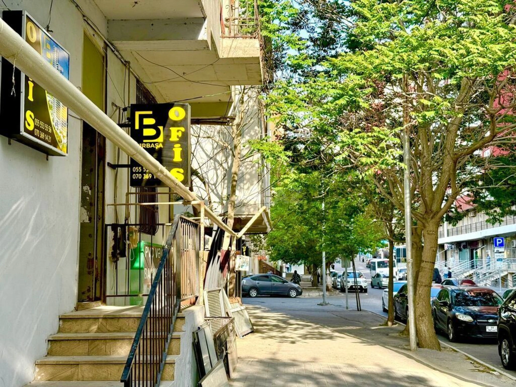 Satılır 2 otaqlı mənzil 76.6 m²