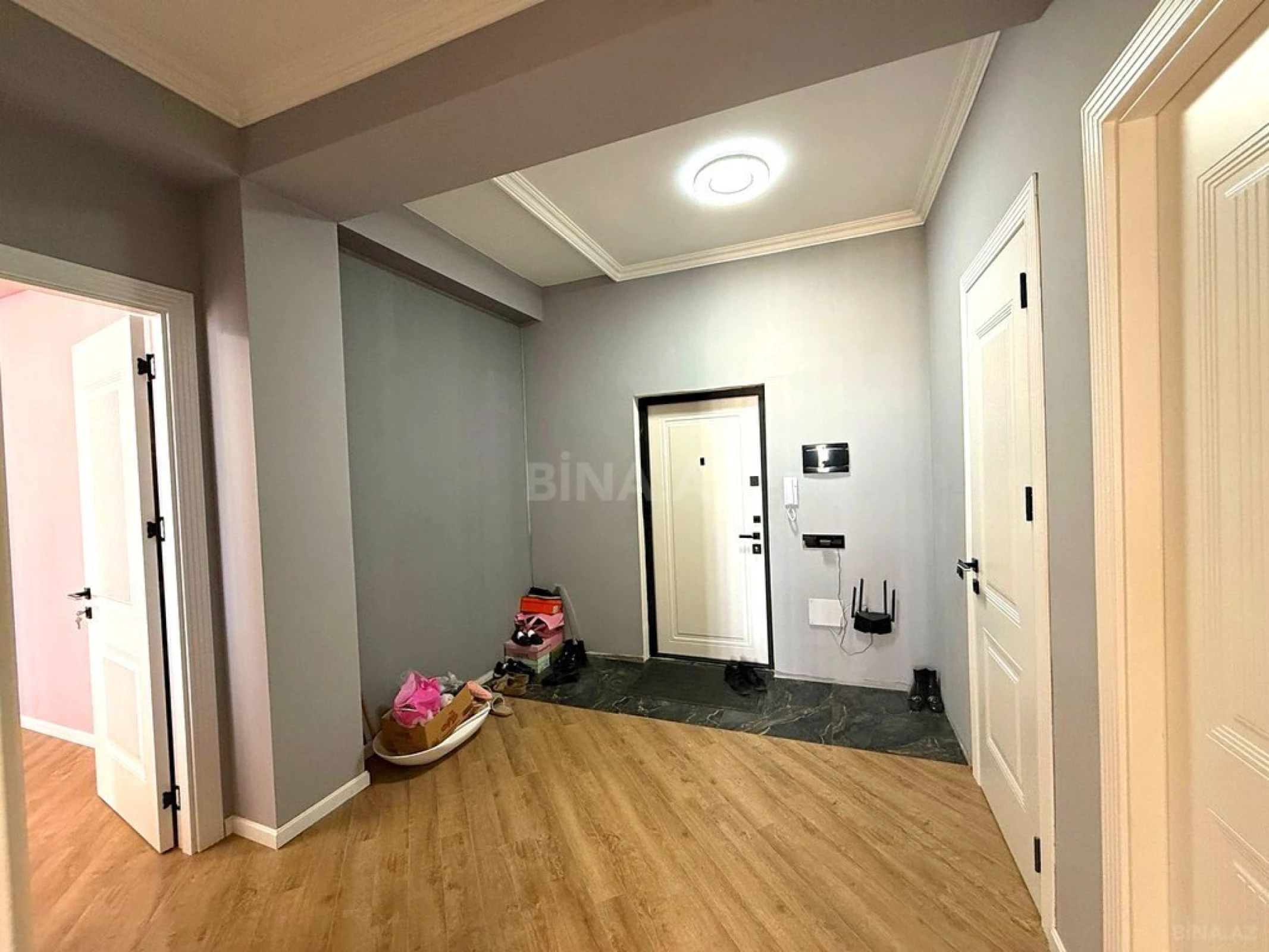 Satılır 2 otaqlı mənzil 76.6 m²