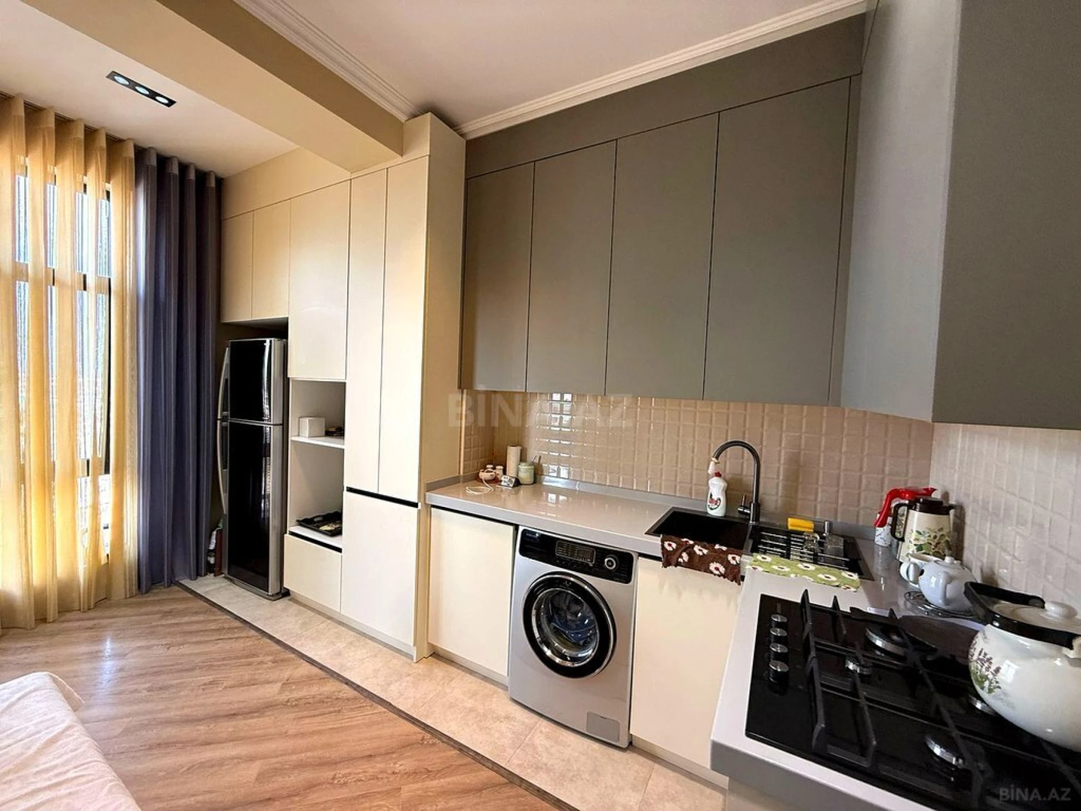 Satılır 2 otaqlı mənzil 76.6 m²