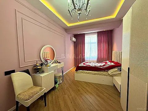 Satılır 2 otaqlı mənzil 76.6 m² — Bakı, Qaraçuxur 2 otaq 76.60 m²
