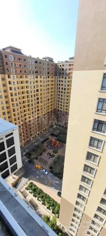 Satılır 2 otaqlı mənzil 74 m²