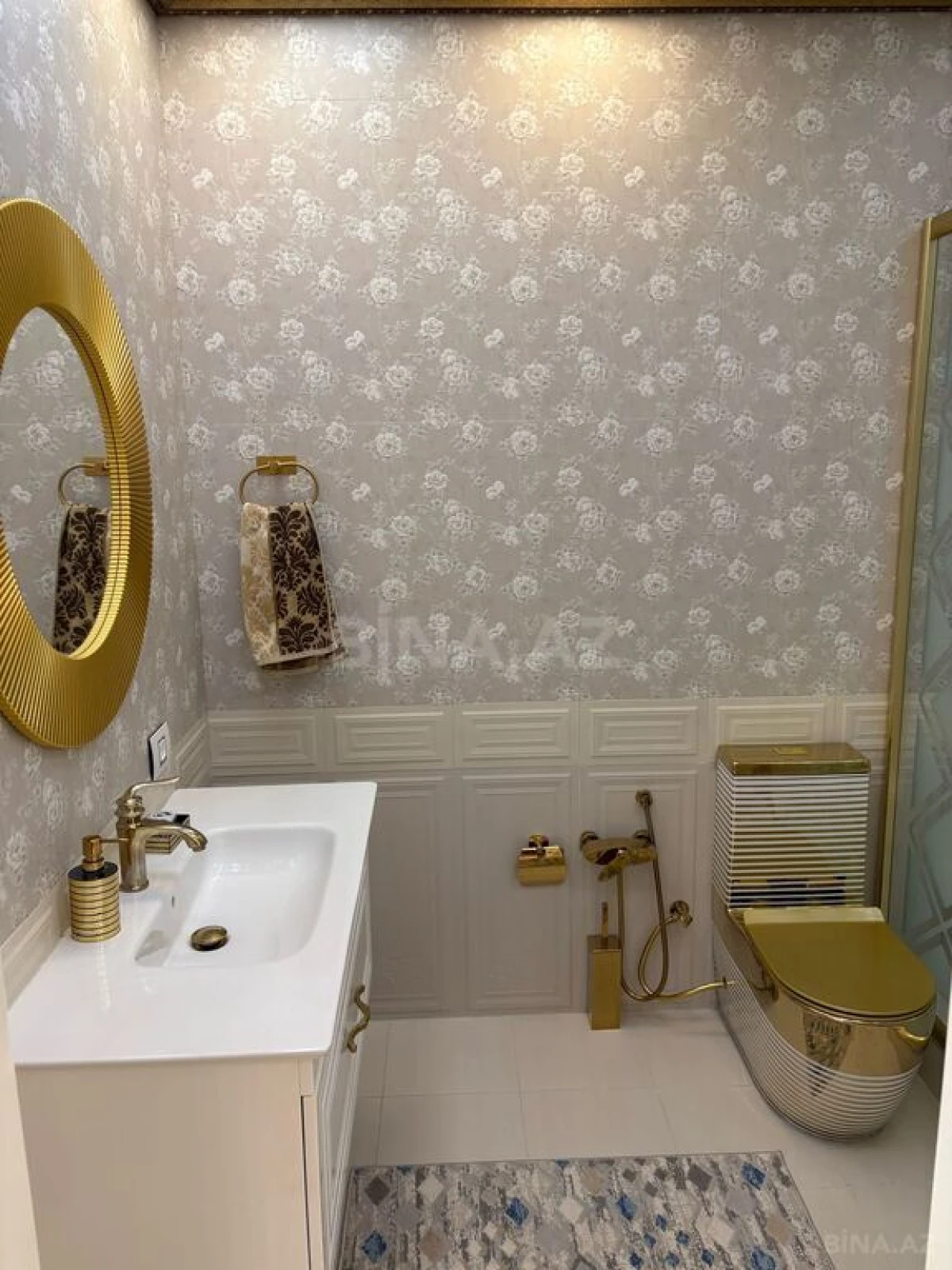 Satılır 4 otaqlı mənzil 170.5 m²