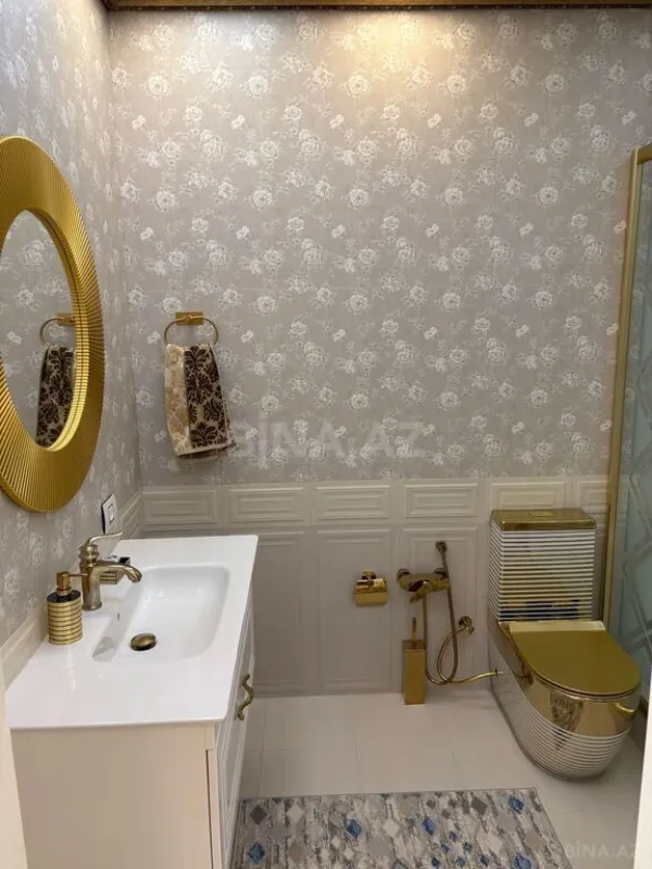 Satılır 4 otaqlı mənzil 170.5 m²