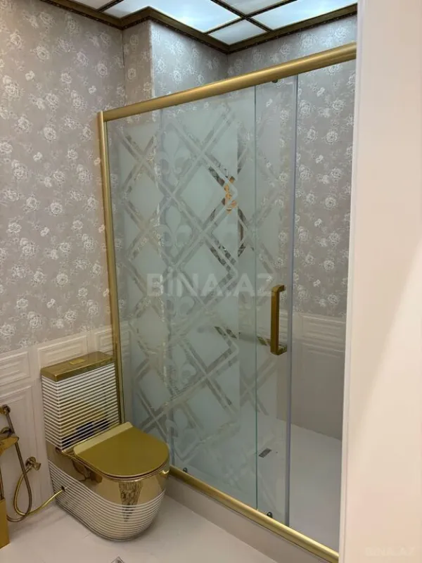 Satılır 4 otaqlı mənzil 170.5 m²