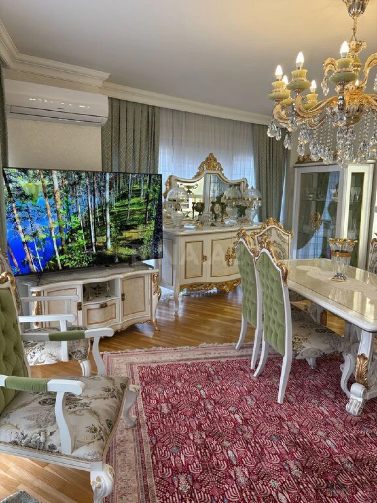 Satılır 4 otaqlı mənzil 170.5 m²
