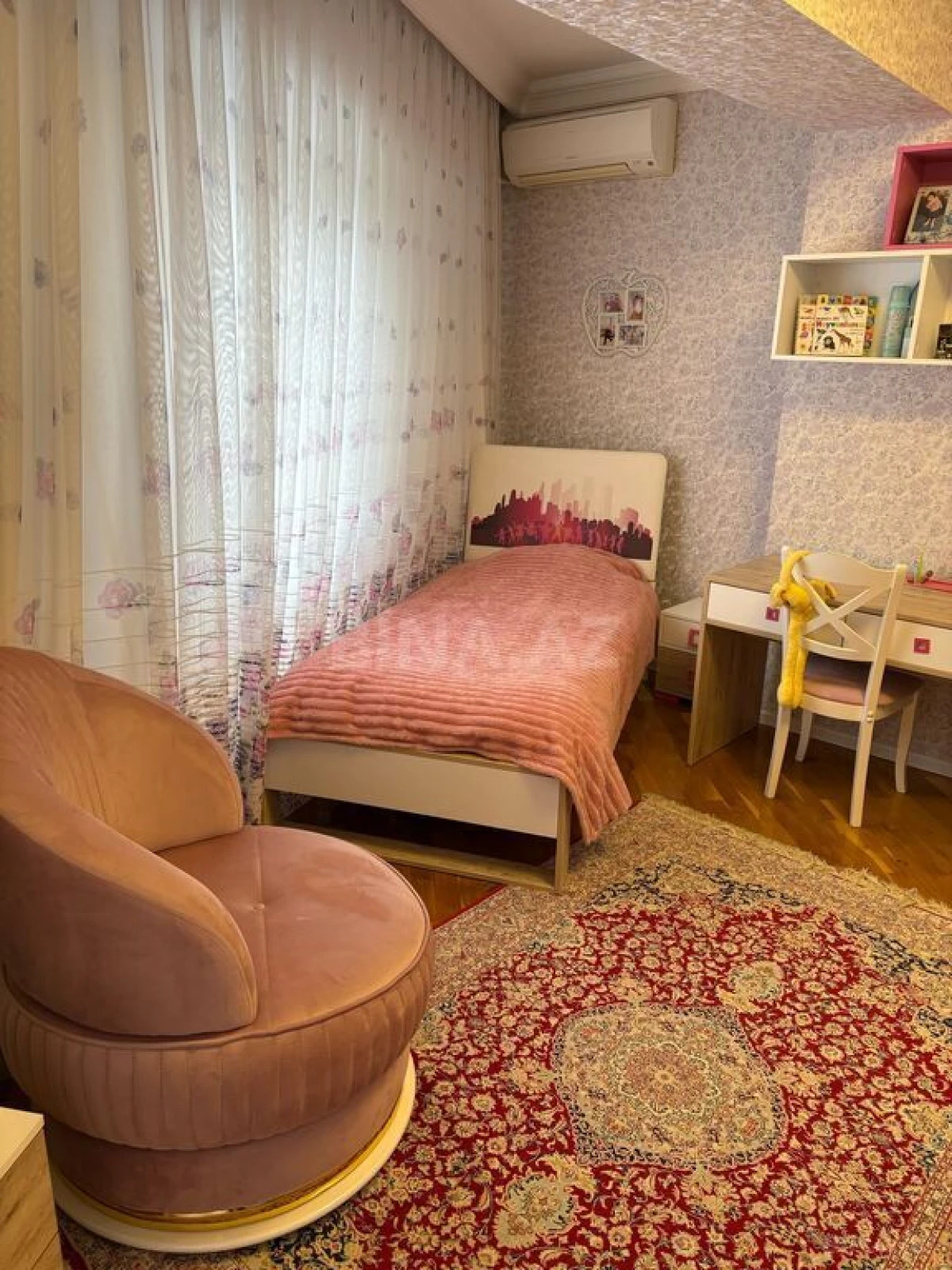 Satılır 4 otaqlı mənzil 170.5 m²