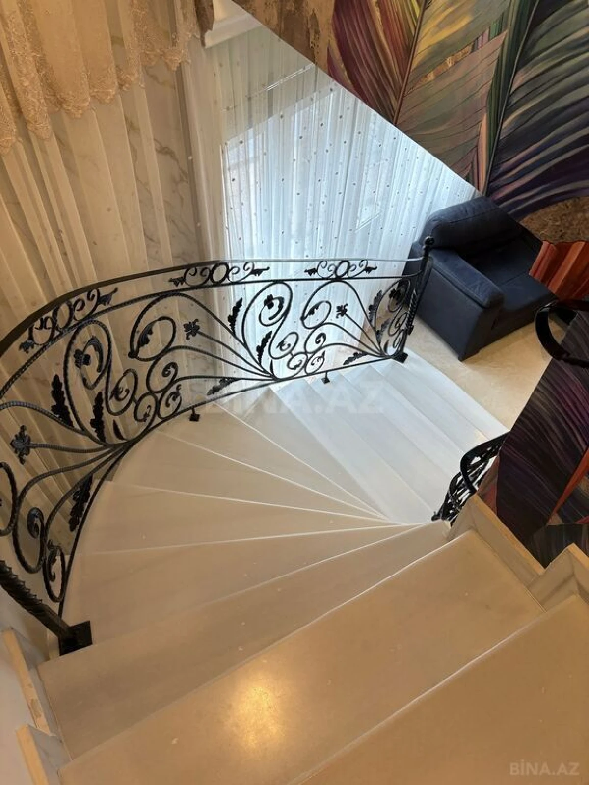 Satılır 4 otaqlı mənzil 170.5 m²