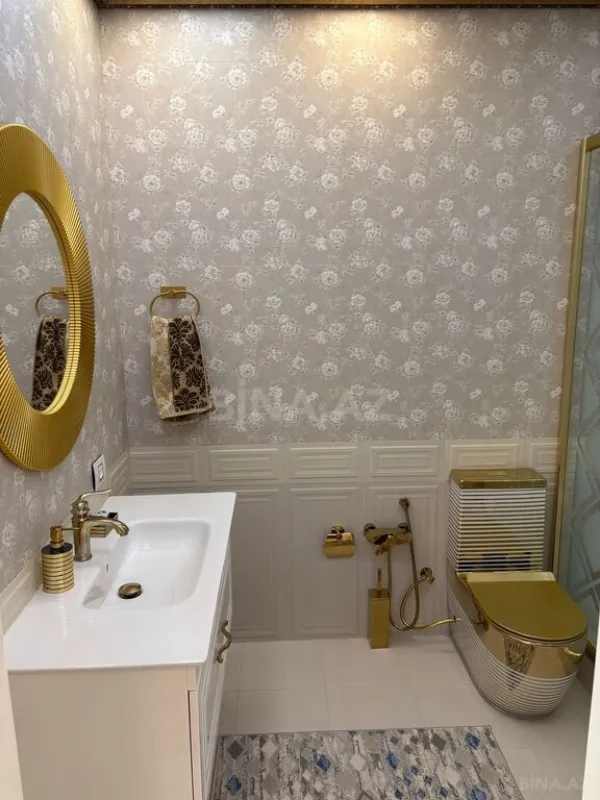 Satılır 4 otaqlı mənzil 170.5 m²