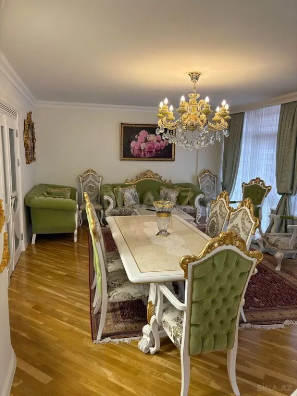 Satılır 4 otaqlı mənzil 170.5 m²