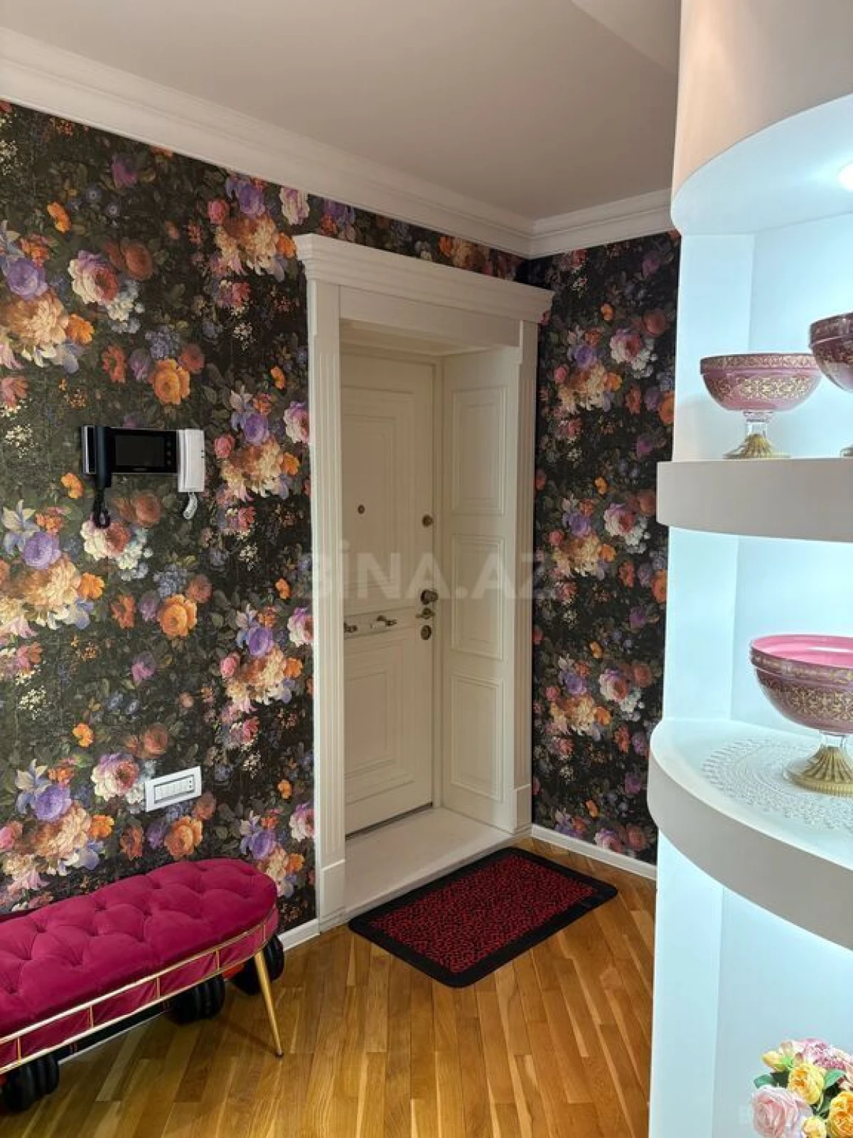 Satılır 4 otaqlı mənzil 170.5 m²