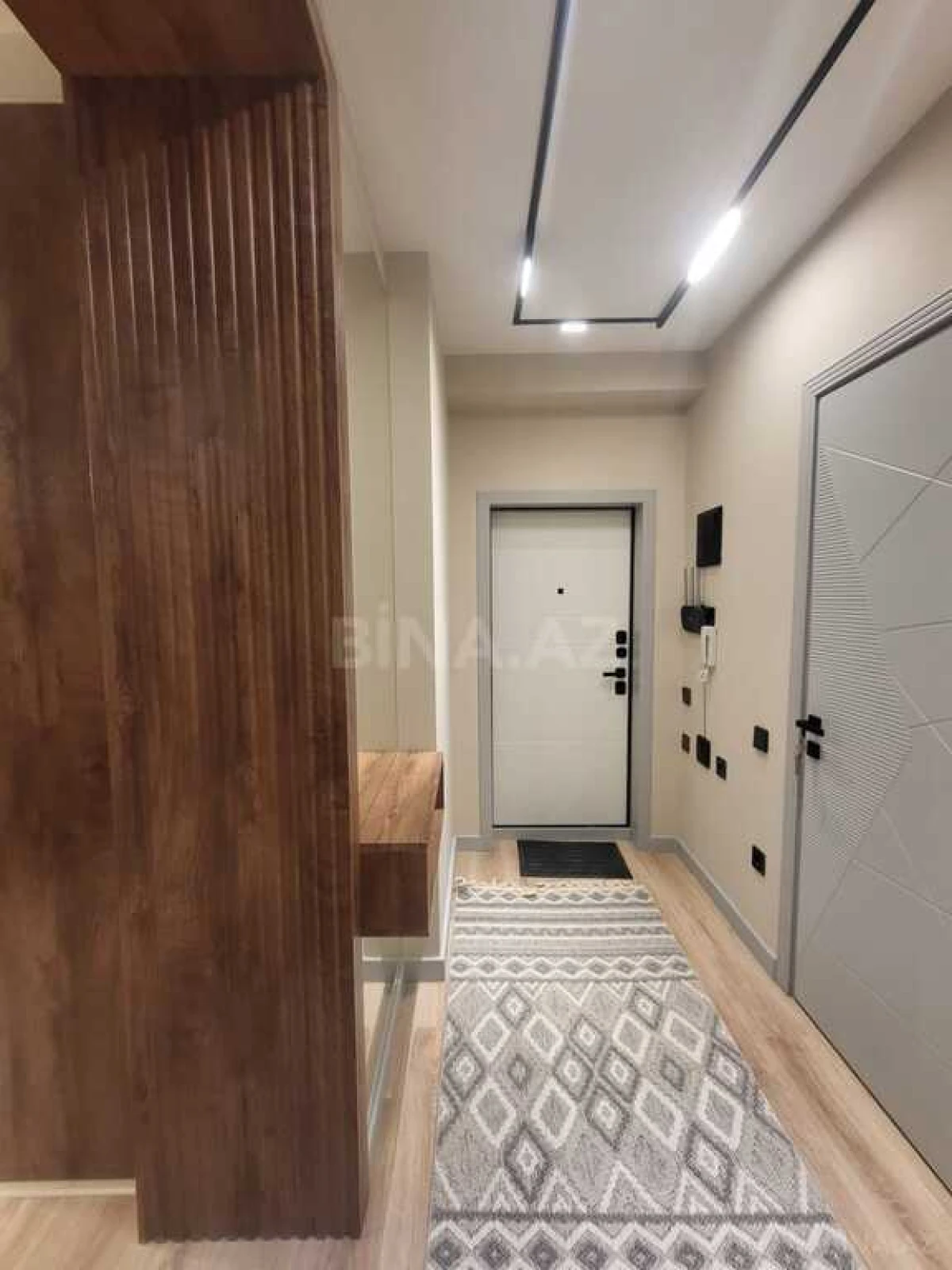 Kirayə verilir 2 otaqlı mənzil 82 m²