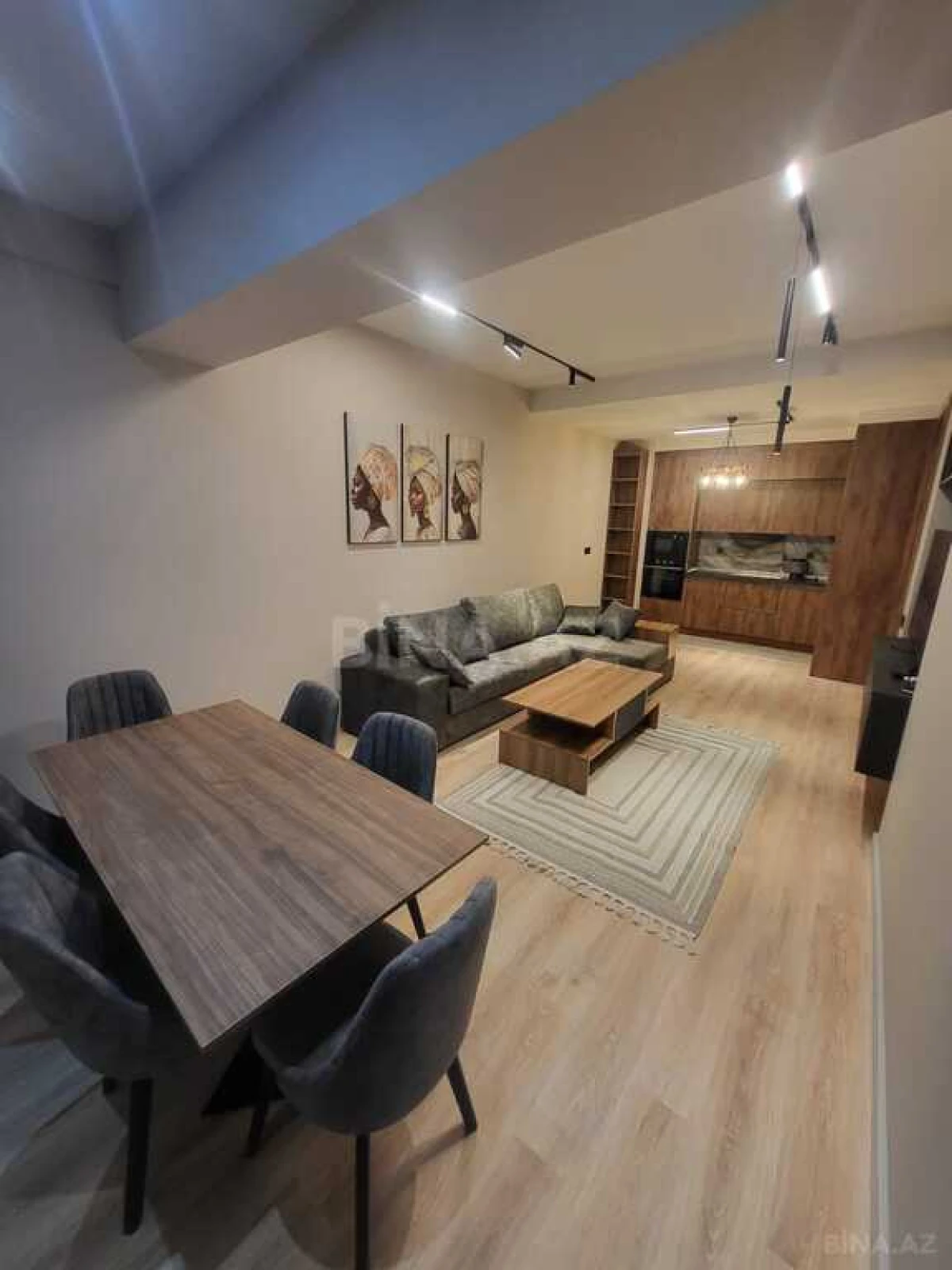Kirayə verilir 2 otaqlı mənzil 82 m²