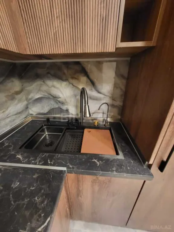 Kirayə verilir 2 otaqlı mənzil 82 m²