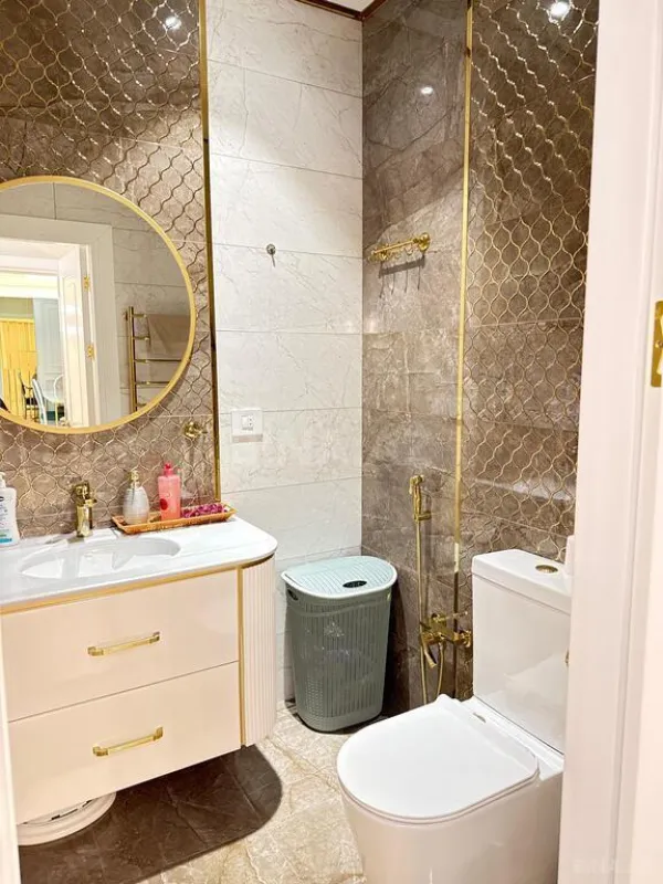 Satılır 4 otaqlı mənzil 155 m²