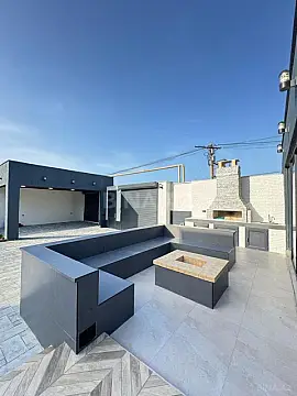 Satılır 6 otaqlı həyət evi 300 m²