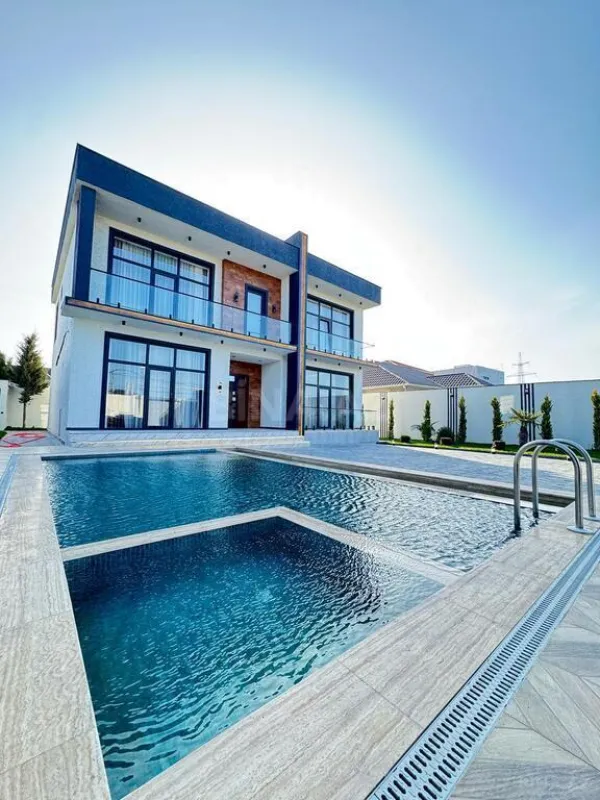 Satılır 6 otaqlı həyət evi 300 m²