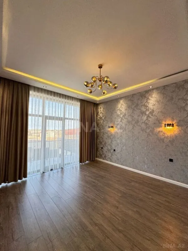 Satılır 6 otaqlı həyət evi 300 m²