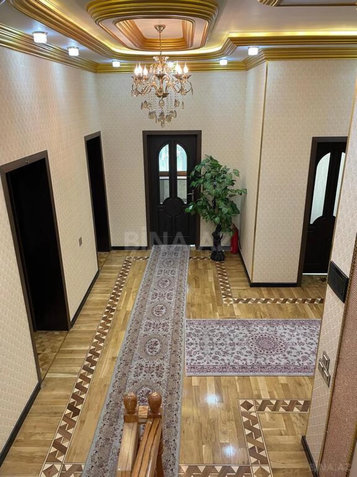 Satılır obyekt 1000 m²